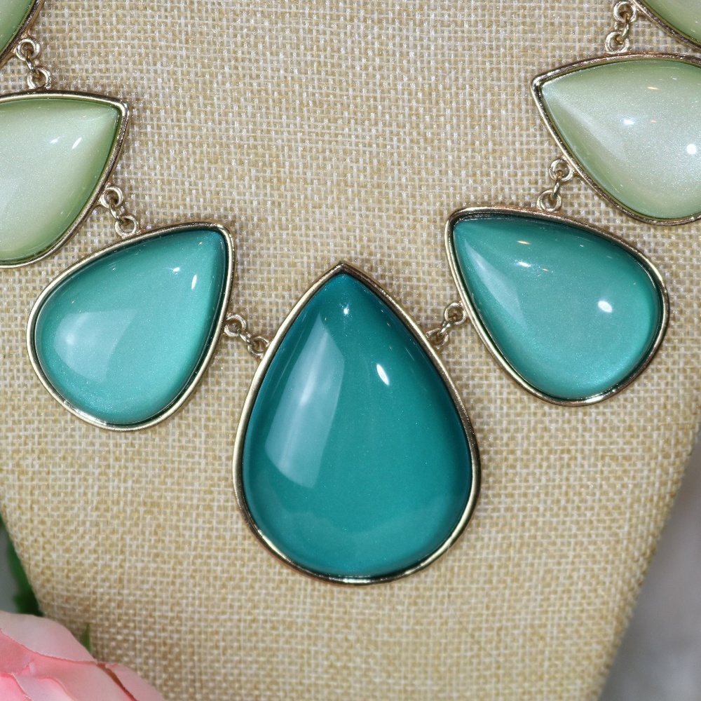 Multi-Colored Statement Necklace - Picture 3 of 5